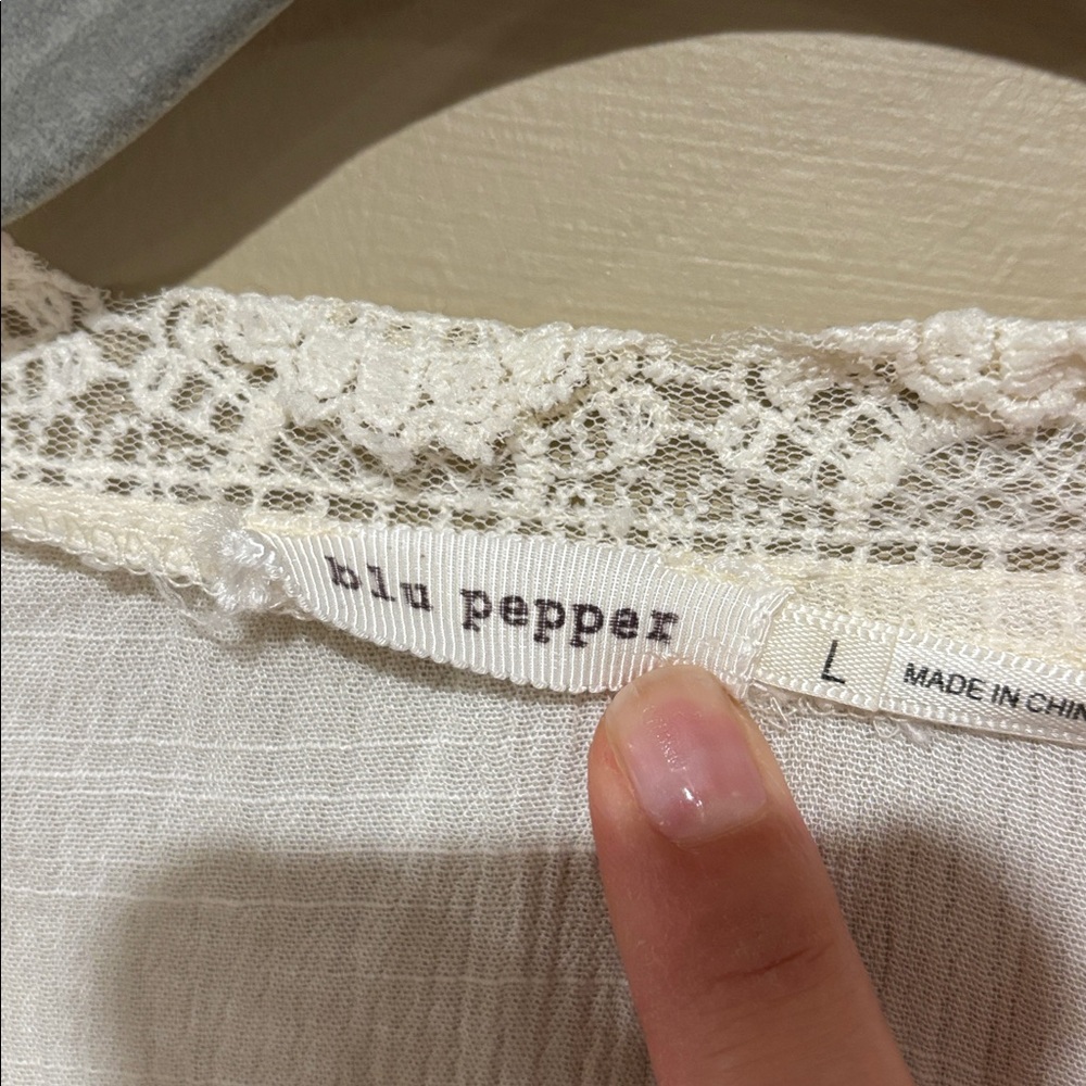 Blu pepper lace button down blouse - image 4